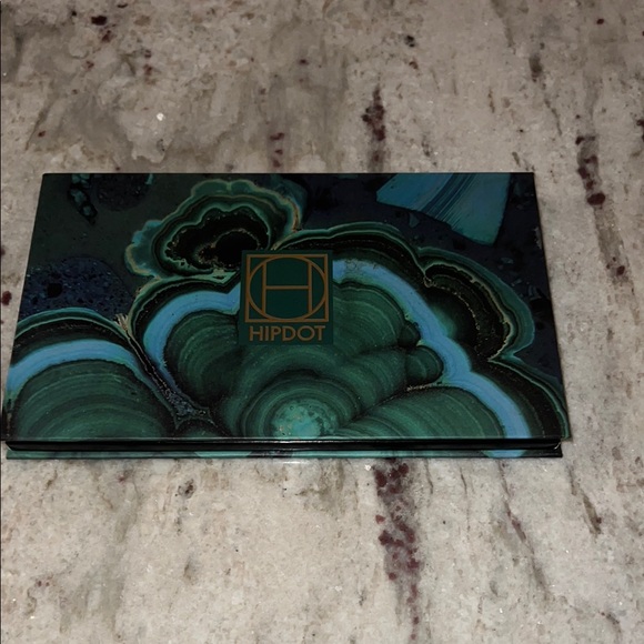 Hip dot 15 shade full color pallette. Brand new - Picture 2 of 3